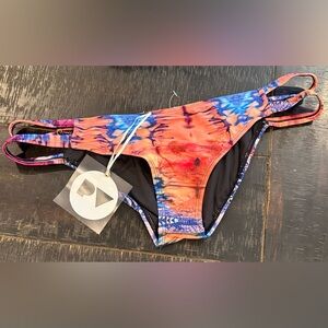 Perfect Vacation Vibrant Multicolor Bikini Bottom Size Large NEW